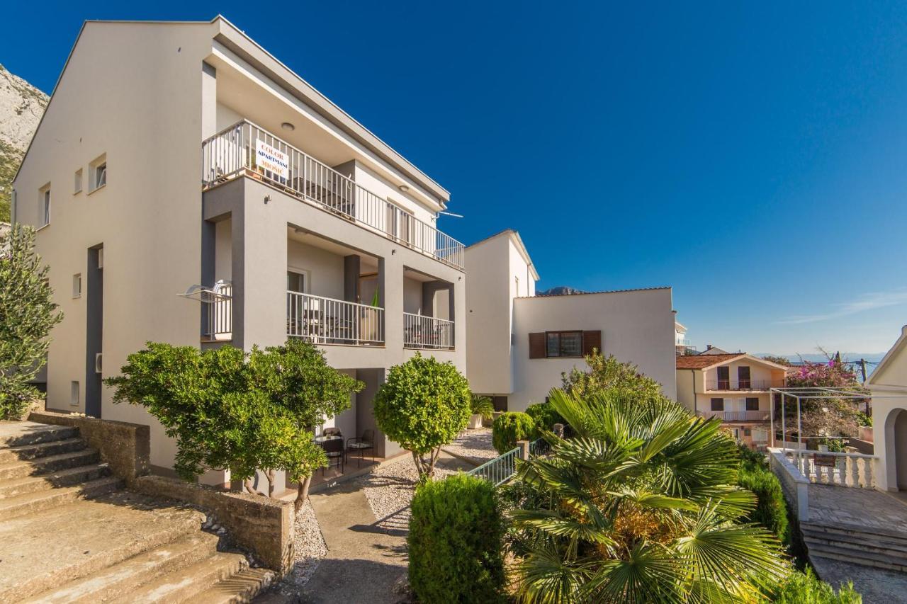 Apartments By The Sea Brist, Makarska - 11078 エクステリア 写真