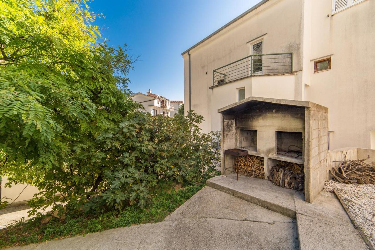 Apartments By The Sea Brist, Makarska - 11078 エクステリア 写真