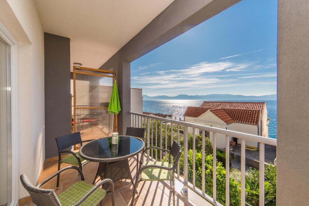 Apartments By The Sea Brist, Makarska - 11078 エクステリア 写真