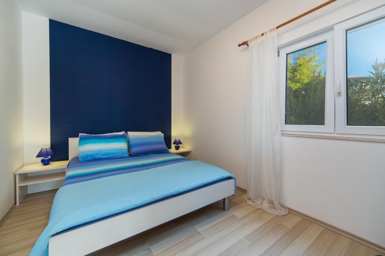 Apartments By The Sea Brist, Makarska - 11078 エクステリア 写真